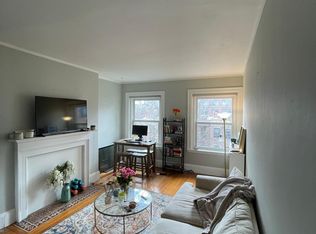187 Bay State Rd APT 6, Boston, MA 02215