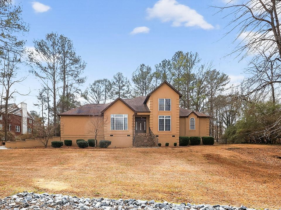 1st image of 2586 Wesleyan Dr N