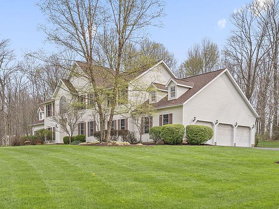 3rd image of 3763 Maxwell Rd