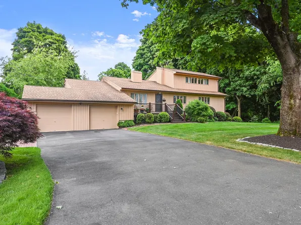 610 Garden Street, Trumbull, CT 06611