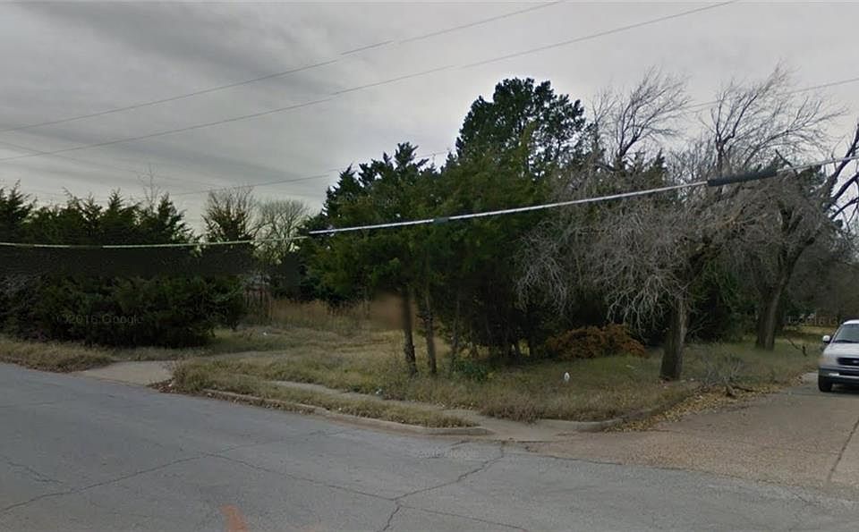 1st image of 1420 NE 29th St