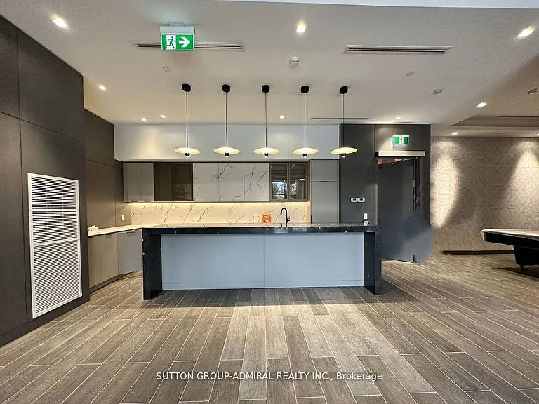 188 Fairview Mall Dr #2115 — Photo 37