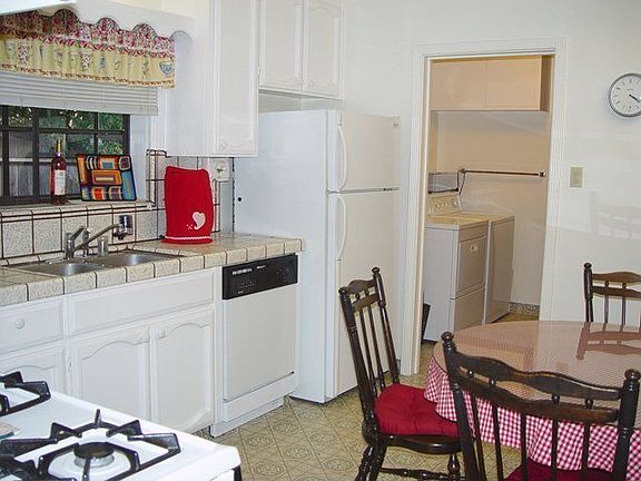 5th image of 67 Mountain View Ave