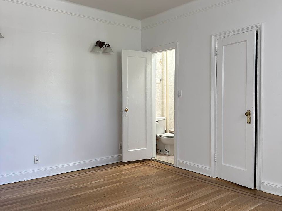 1st image of 117 Henry St APT 5R
