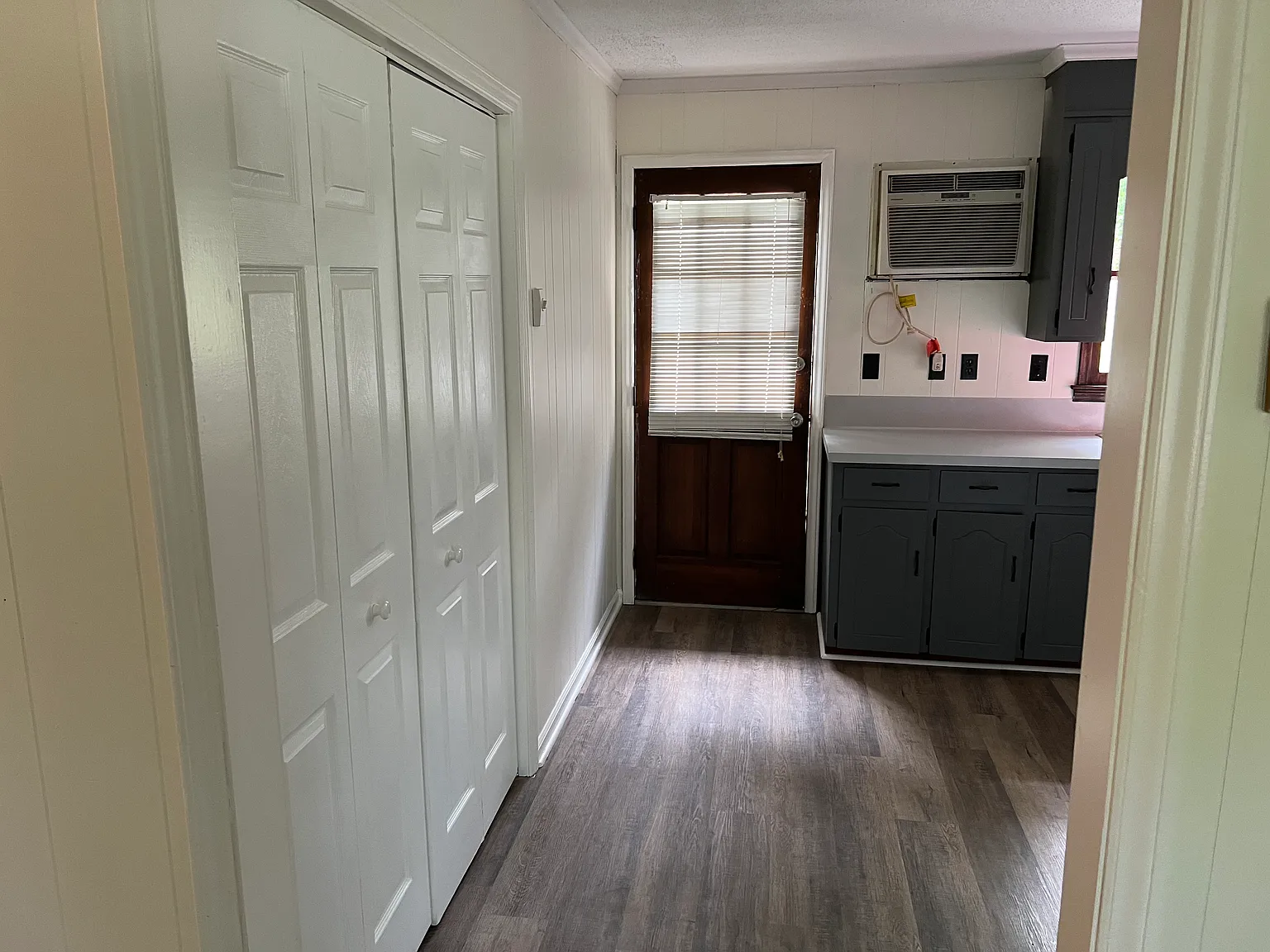 2 bed, 850 sqft, $1,100 — Photo 2