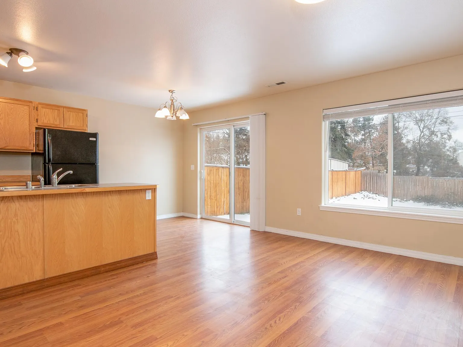 516 S Arthur St — Photo 4