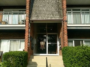4039 Saratoga Ave #104C, Downers Grove, IL 60515