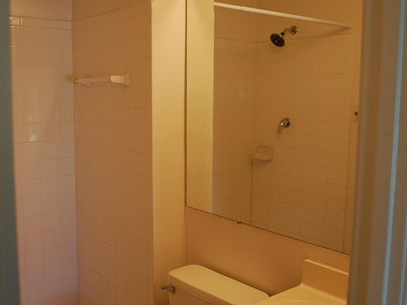 5th image of 10702 Brice Ct