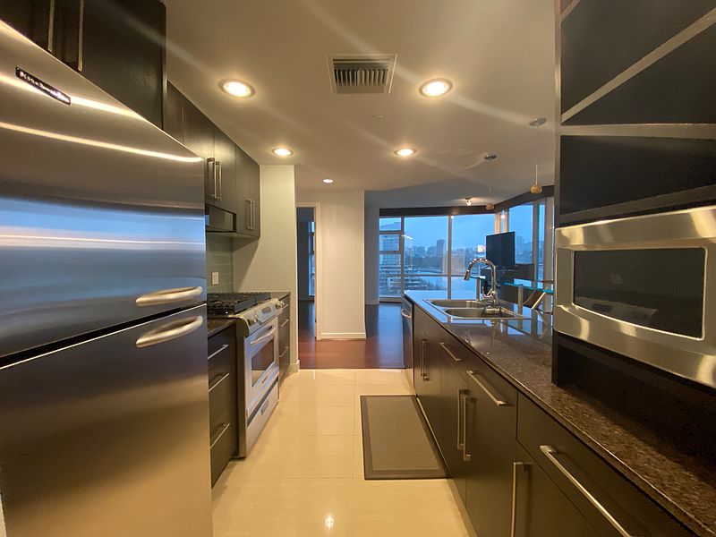 Vancouver Apartment for rent - 2 Bedrooms — photo 11
