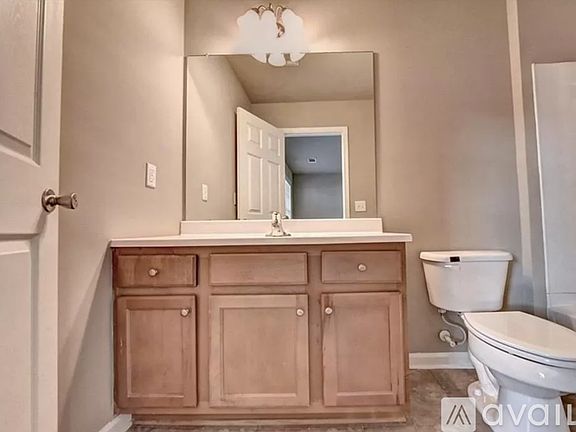 4th image of 3790 Oxford Cir #2926
