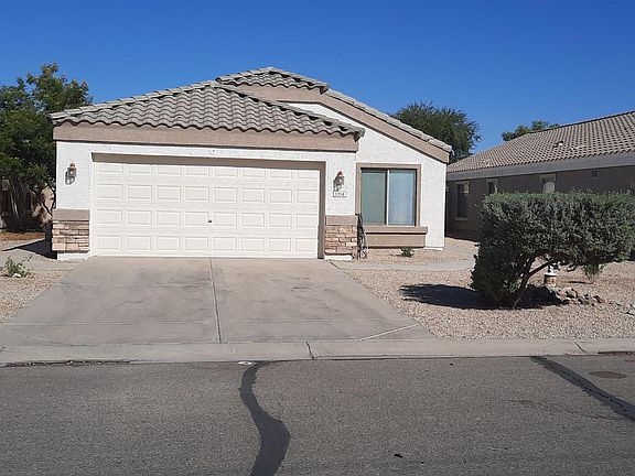 4th image of 1214 E Bradstock Way