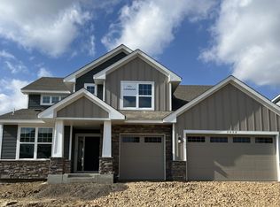 3036 Sugar Maple Dr, Chaska, MN 55318