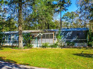 624 Cherokee Ln, Onalaska, TX 77360