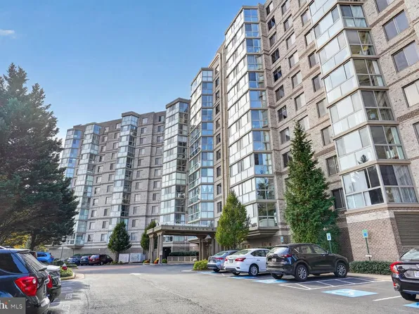 19385 Cypress Ridge Ter Unit 107, Leesburg, VA 20176