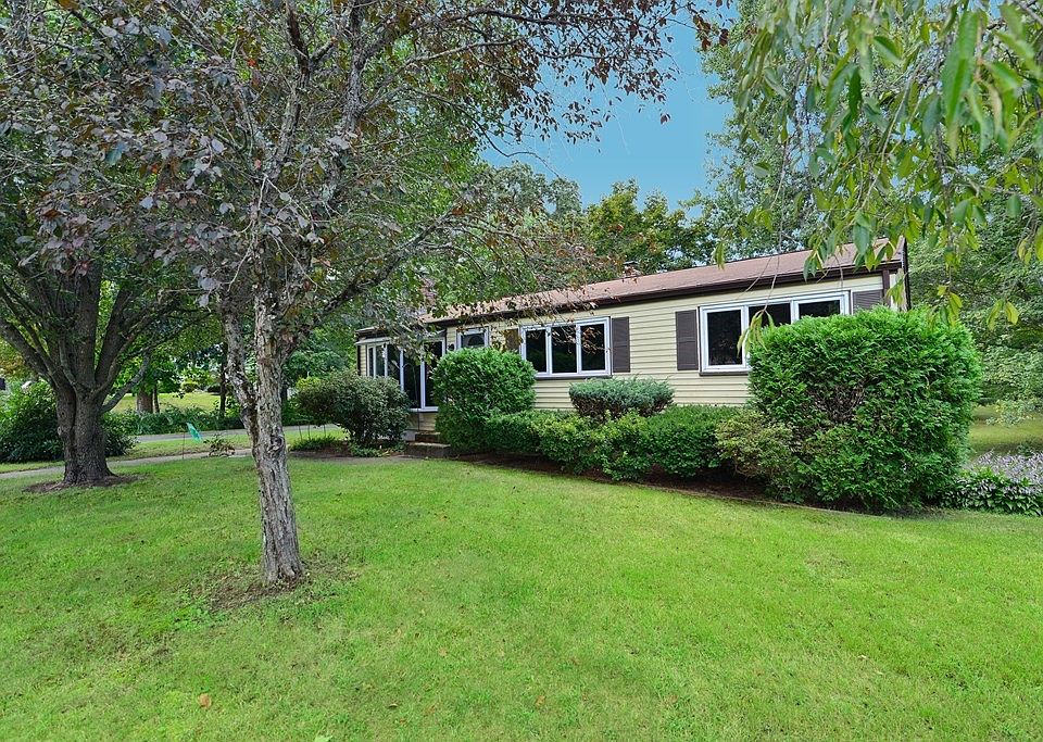 145 Elm St, Blackstone, MA 01504 Zillow