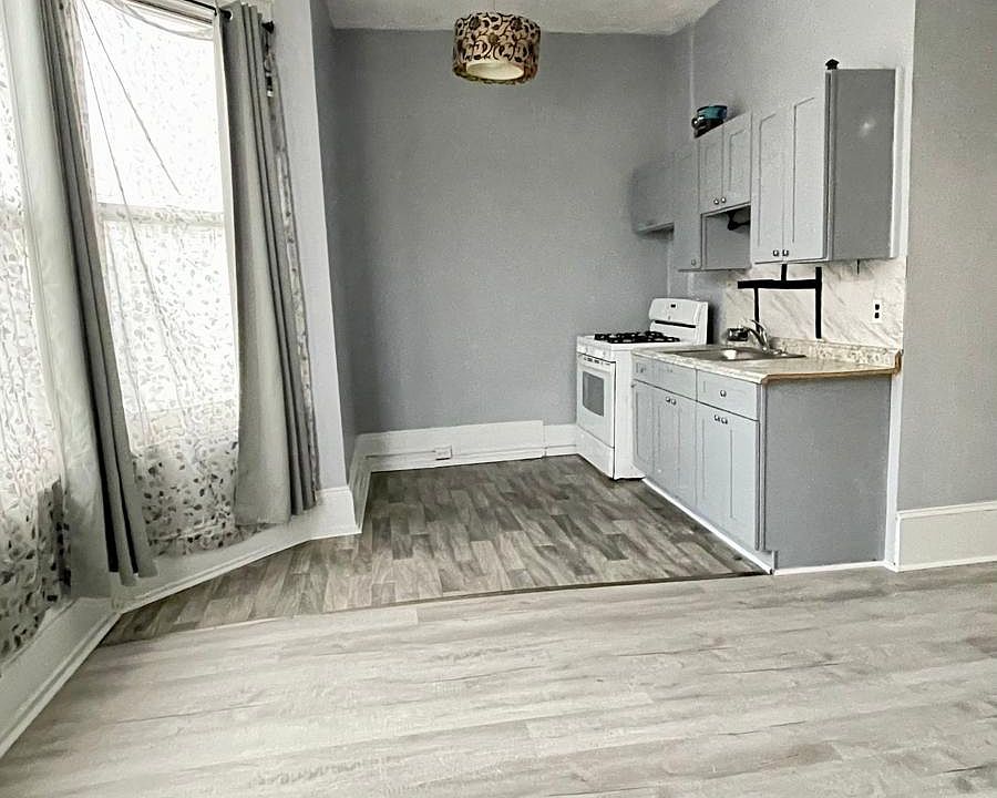 1st image of 5104 Germantown Ave APT 2