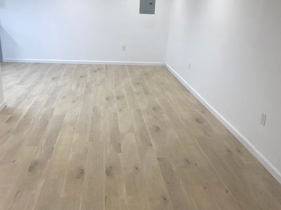 5th image of 2718 Hamlin St NE Unit B