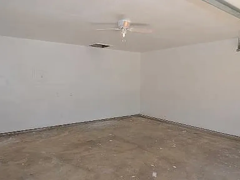 9611 Bratton Dr — Photo 8