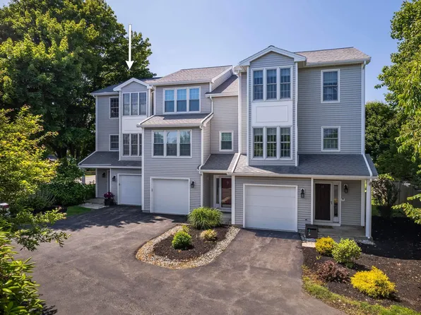 9 Long Beach Avenue #11, York, ME 03909