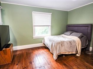 19 Clinton Pl, Fairport, NY