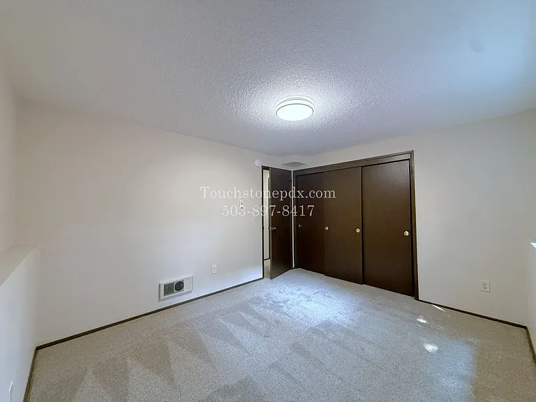 120 SE 176th Pl — Photo 10