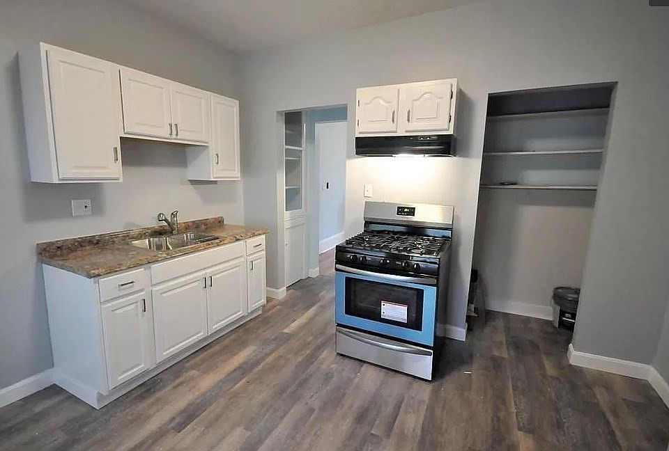 1st image of 57 Cushing Ave #3