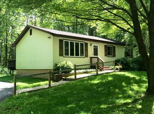 113 Valley Rd W, Kunkletown, PA 18058