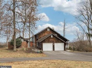 1104 Tinkerhill Ln, Malvern, PA 19355