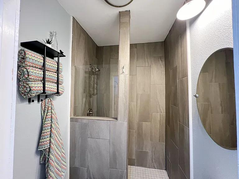 715 W Hollywood Ave #2 — Photo 14