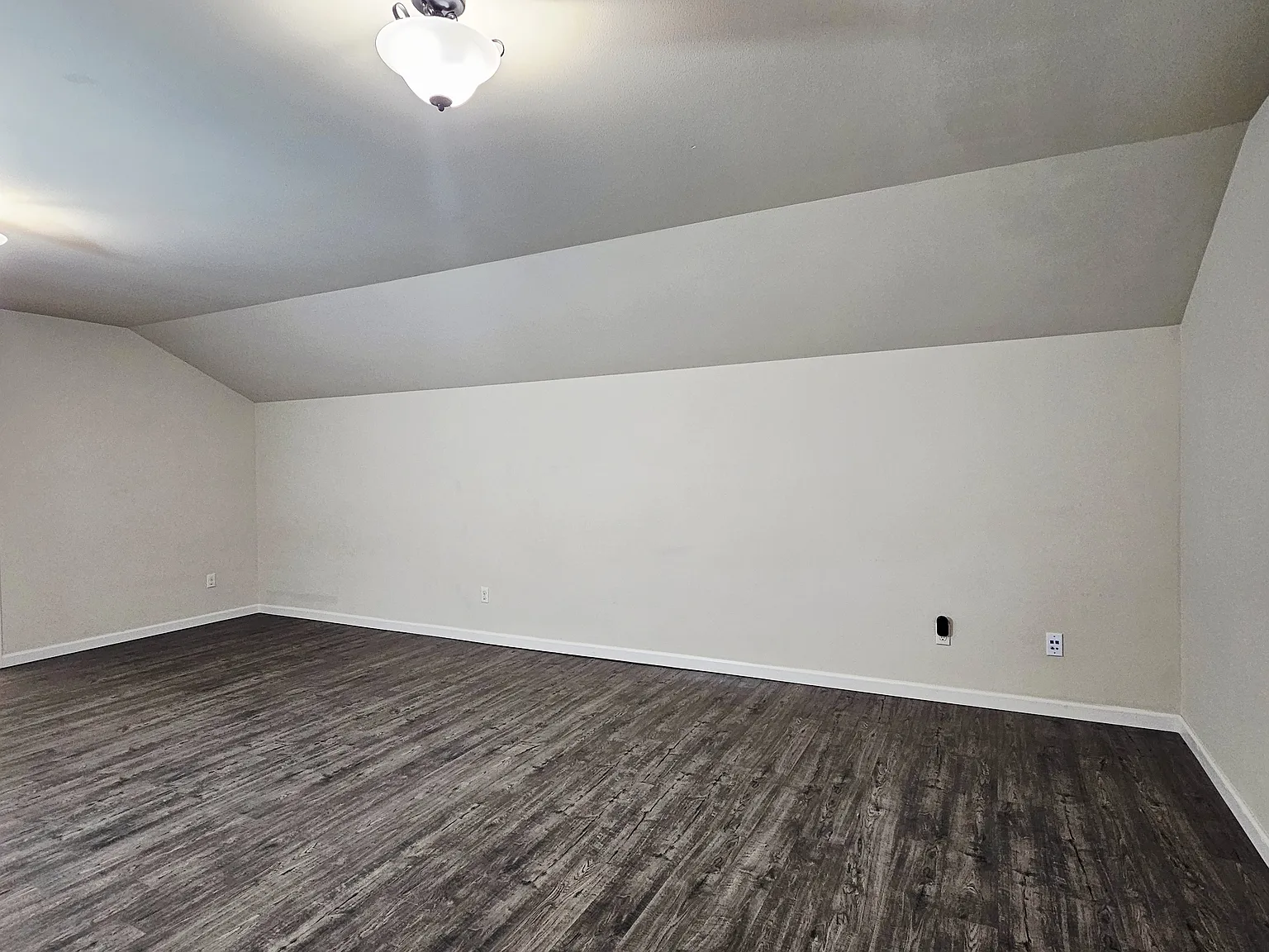 11922 Mayfair Ave SW — Photo 4