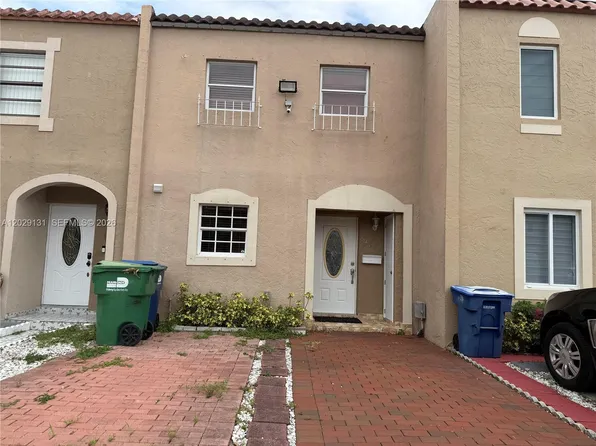 5469 NW 170th Ter #5469, Opa Locka, FL 33055