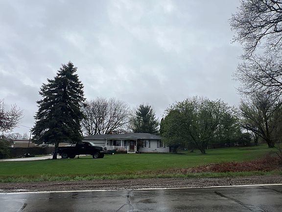 3rd image of 13055 Davisburg Rd