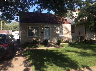 27128 Barrington St, Madison Heights, MI