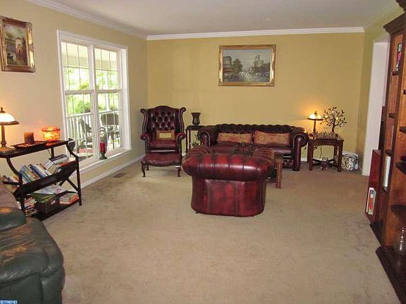 5th image of 132 Owenwood Dr
