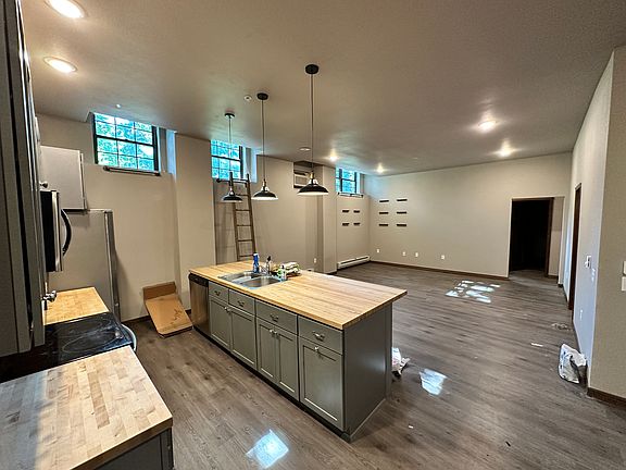 3rd image of 710 11th St E #4