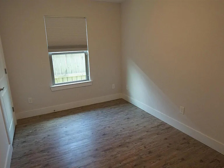 138 Cottage View Dr — Photo 15