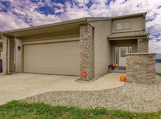 307 Harbor Pointe Pl, Springfield, IL 62712