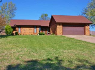 1509 S Nelms Dr, Mustang, OK 73064