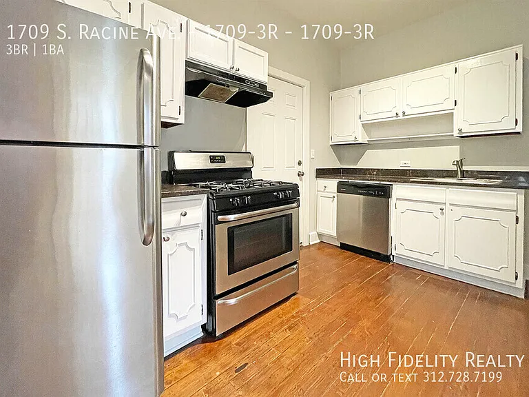 1709 S Racine Ave #3R — Photo 4