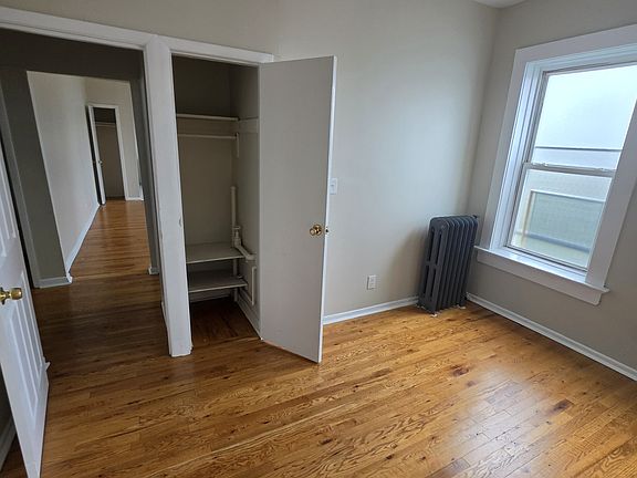 4th image of 220 Roseville Ave APT 410