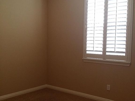 3rd image of 4284 Silver Lupine Dr