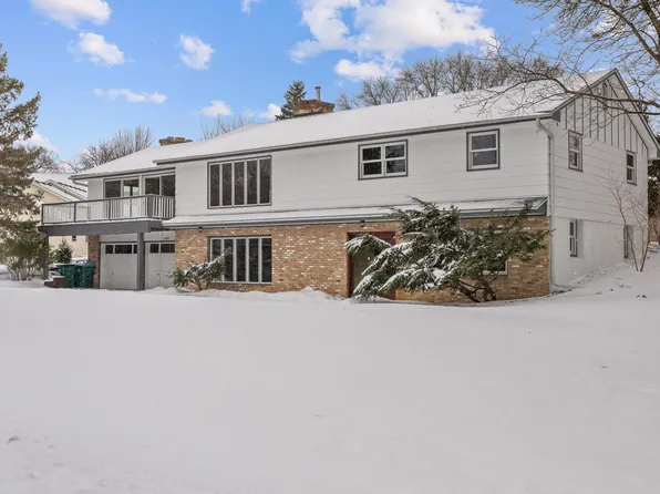 3840 Leslee Curv, Excelsior, MN 55331