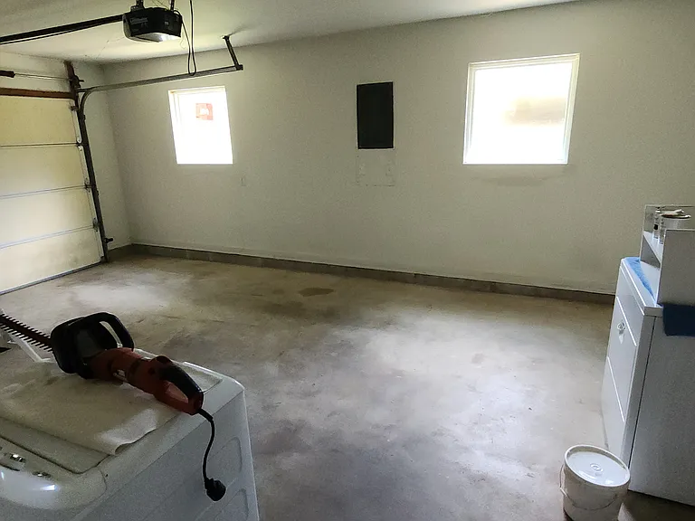 1 car garage