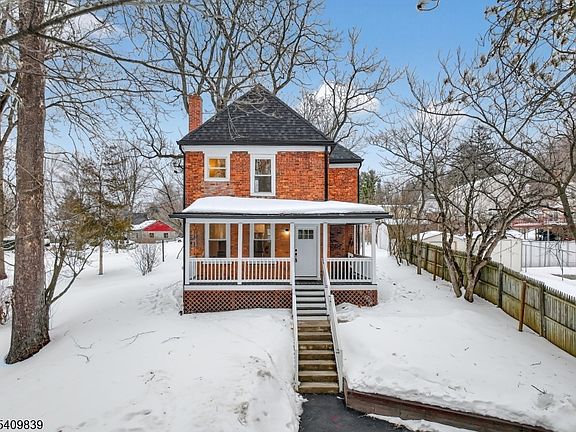 2nd image of 71 Wishing Well Rd