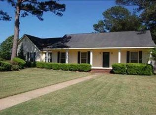 308 Wimbledon Dr, Enterprise, AL 36330