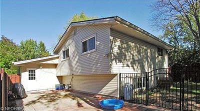 2nd image of 236 Waverly St