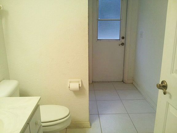 Hall Bath_01302014