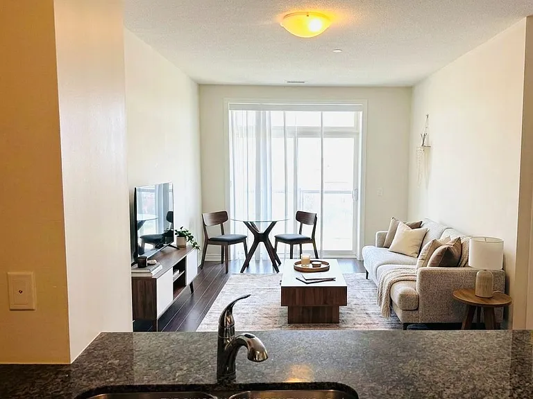 7325 Markham Rd #412 — Photo 4