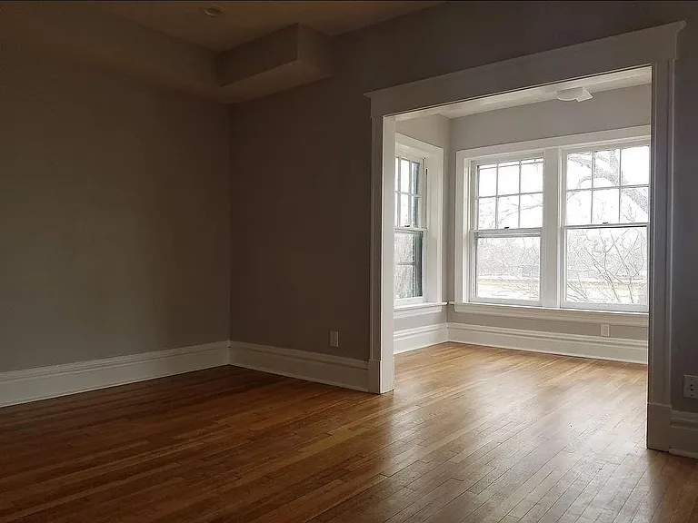 4056 Cleveland Ave — Photo 3