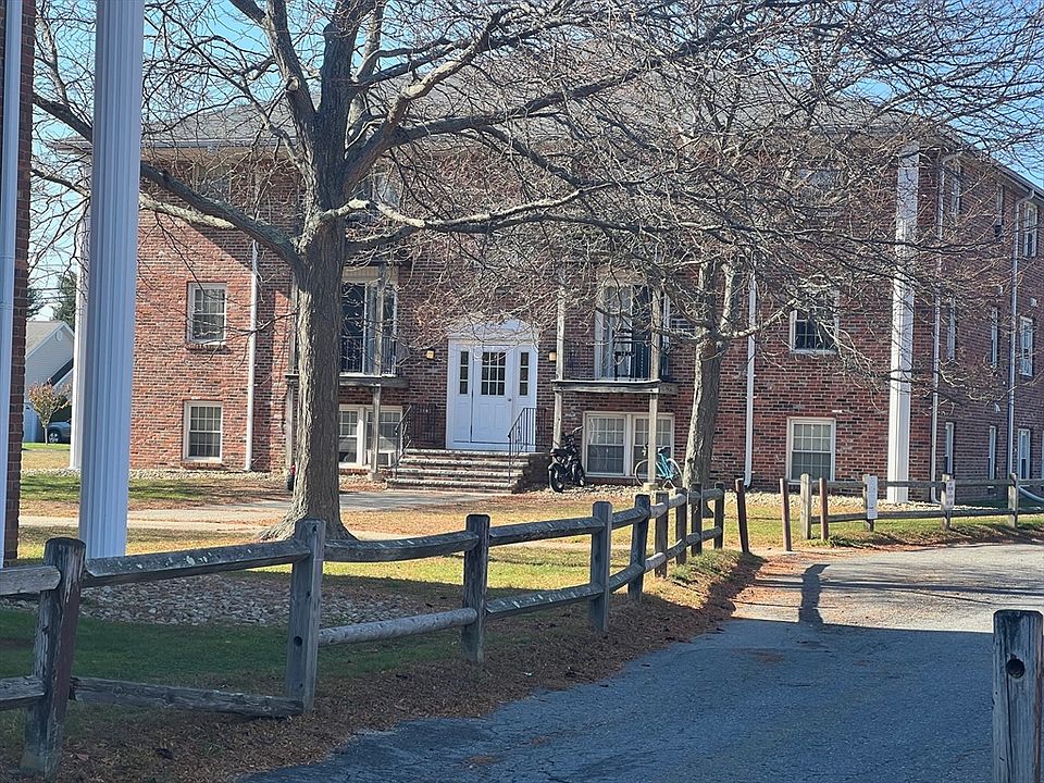 1st image of 14 Woodman Way APT 3